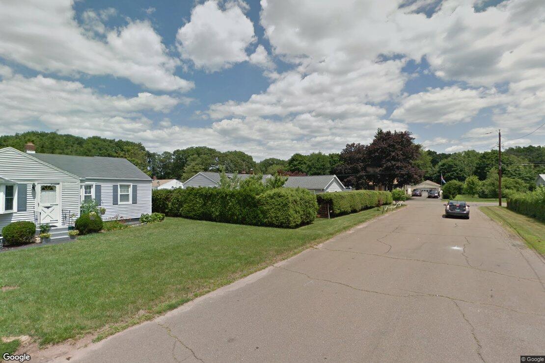 Threebedroom home in North Haven sells for 301,900