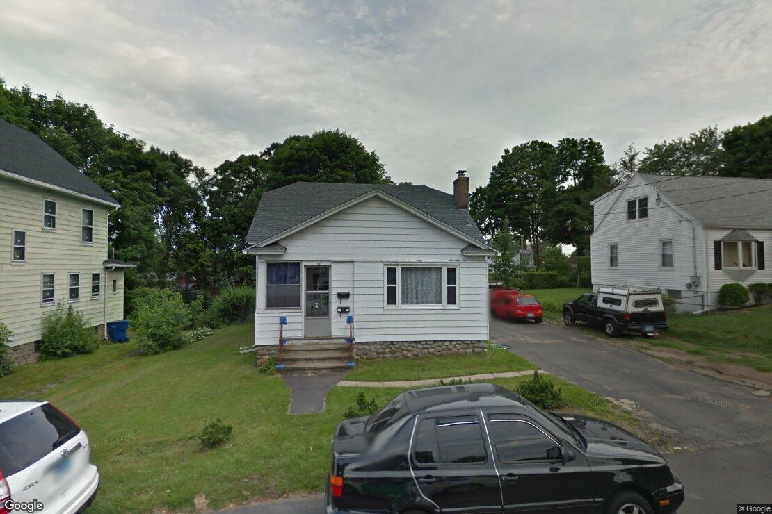 Duplex in Waterbury sells for 239,000