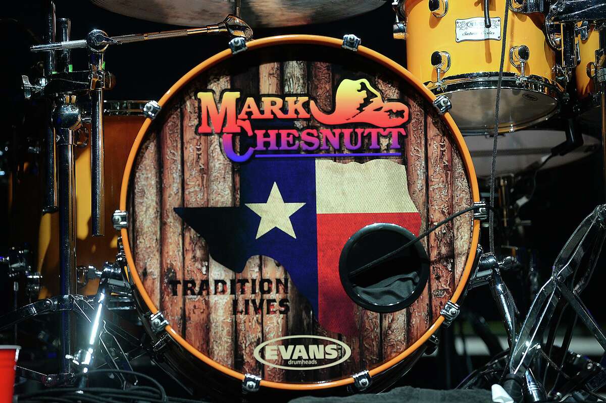 Mark Chesnutt performs in November 2017 at a Beaumont benefit for Hurricane Harvey victims. Chesnutt will be the Saturday night performer at the Montgomery County Fair.