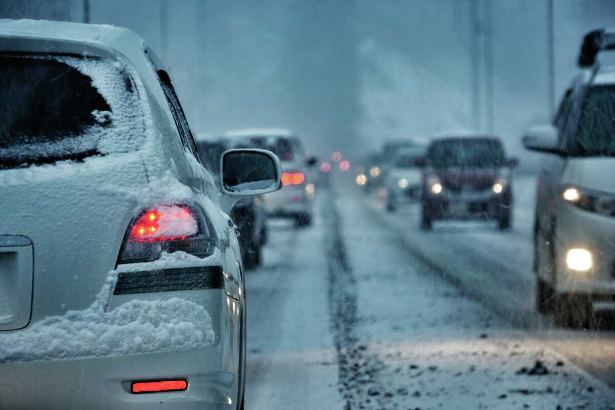 When traveling this winter, it's best to remember safe winter driving practices.