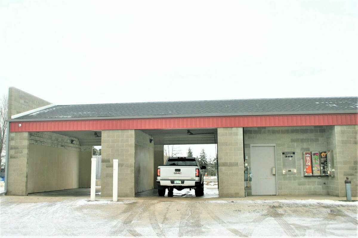 Big Rapids car wash under new ownership