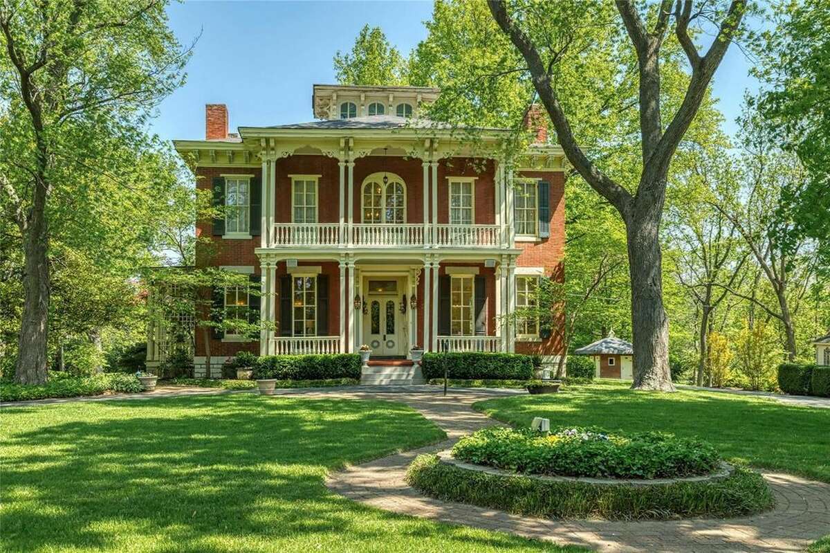 $1.4M pre-Civil War mansion comes with wedding chapel, venue