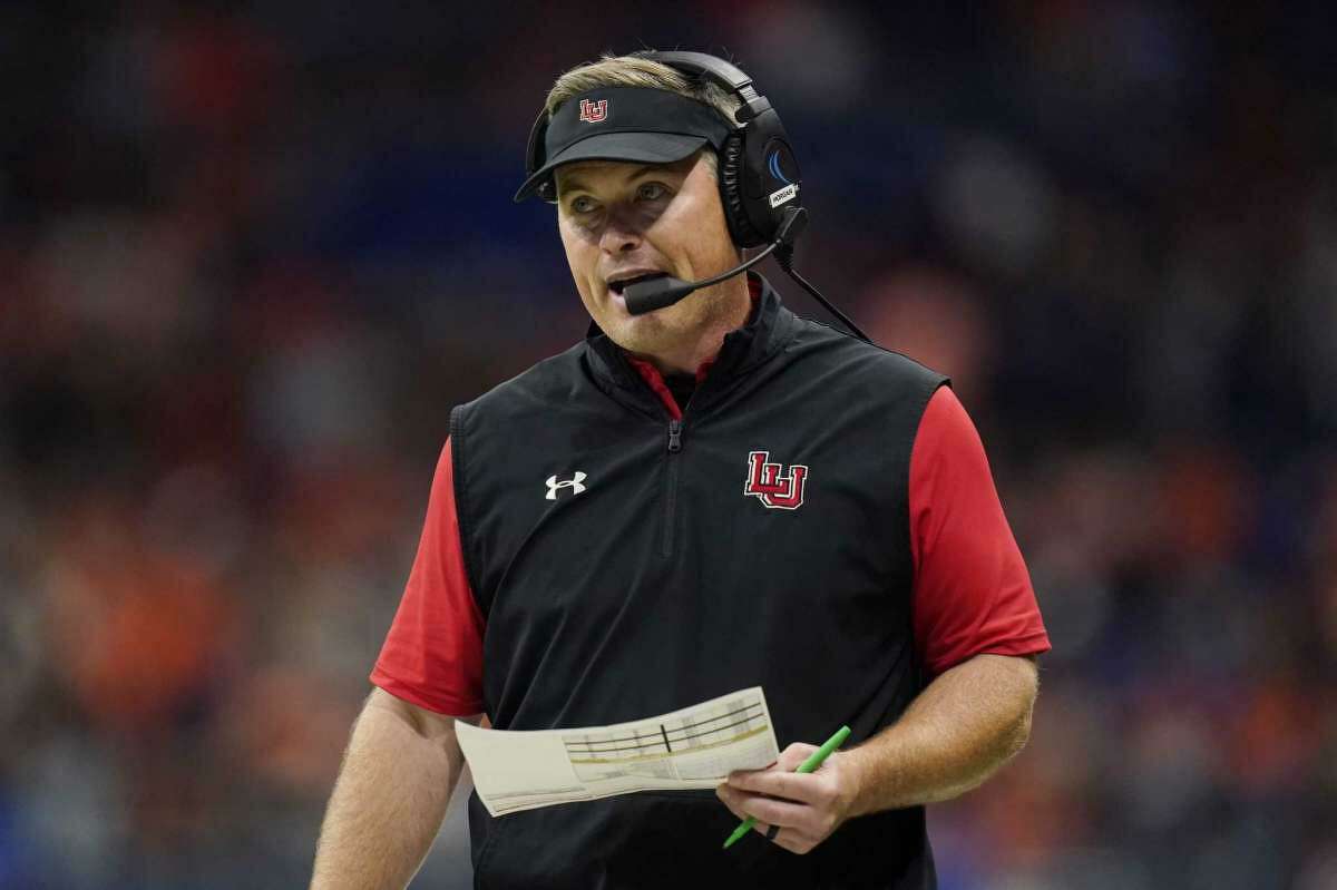 Lamar fires head football coach Blane Morgan after 3 seasons