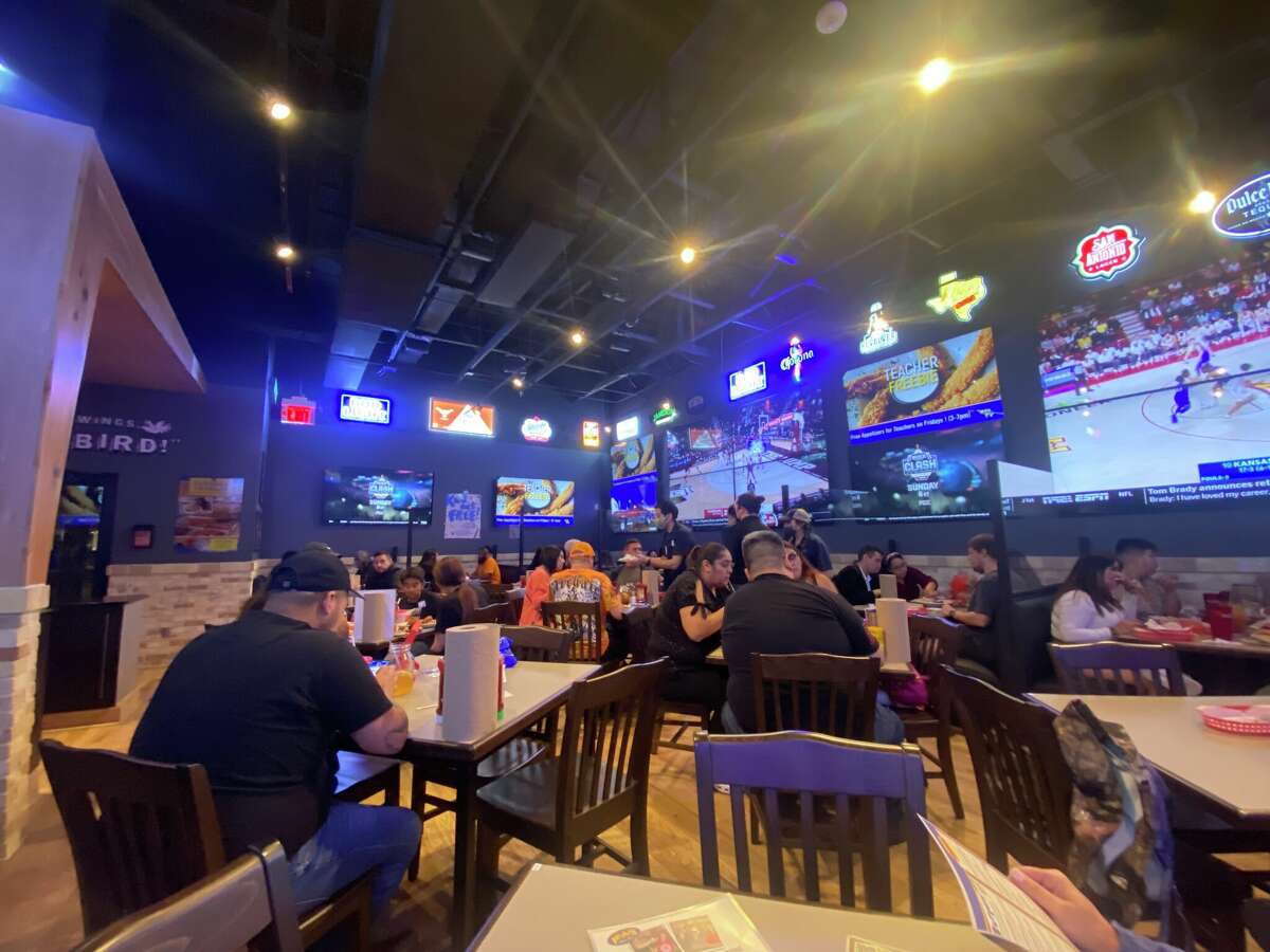 Plucker's hatching plans to open Southside San Antonio location