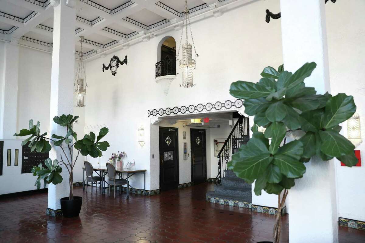 Officials praised community spaces such as the lobby in the Vantaggio Suites.