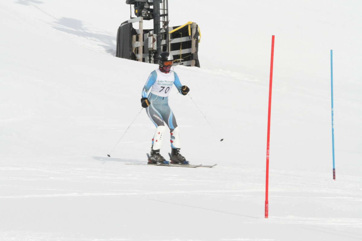 Tana VanPolen races down the slalom. 