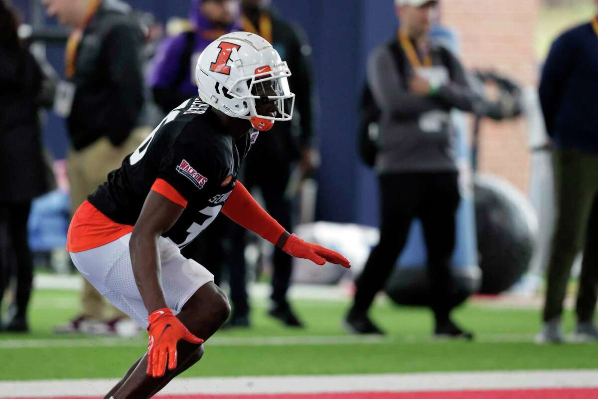 National Team defensive back Kerby Joseph of Illinois (36) runs through drills during practice for the Senior Bowl NCAA college football game Thursday, Feb. 3, 2022, in Mobile, Ala.