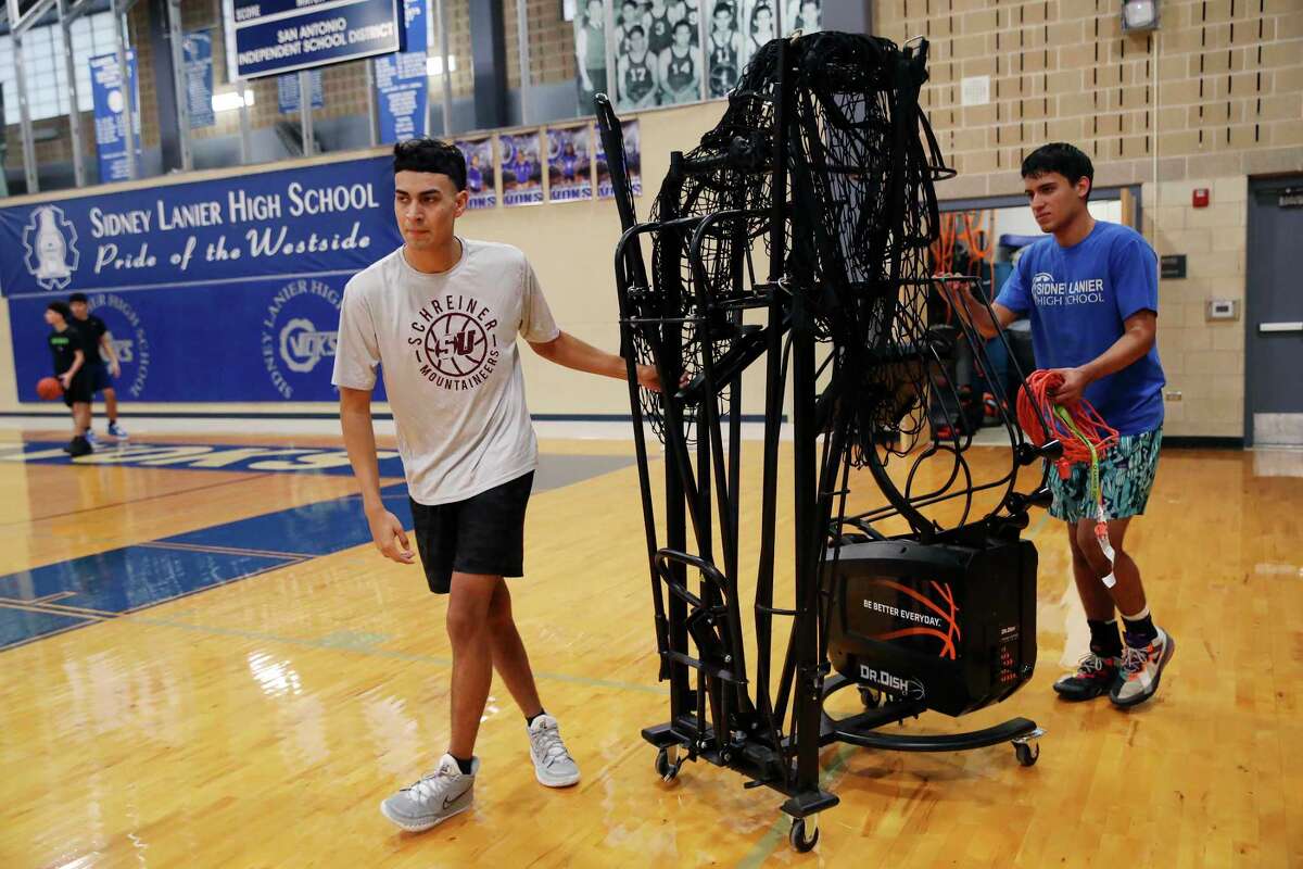 Lanier basketball's perseverance remembered in San Antonio