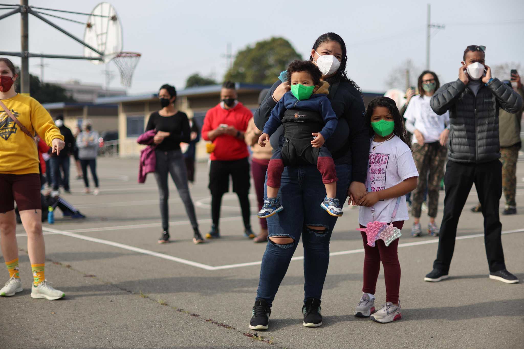 Oakland families and officials rally against school closures ahead of school board vote - Vimarsana News