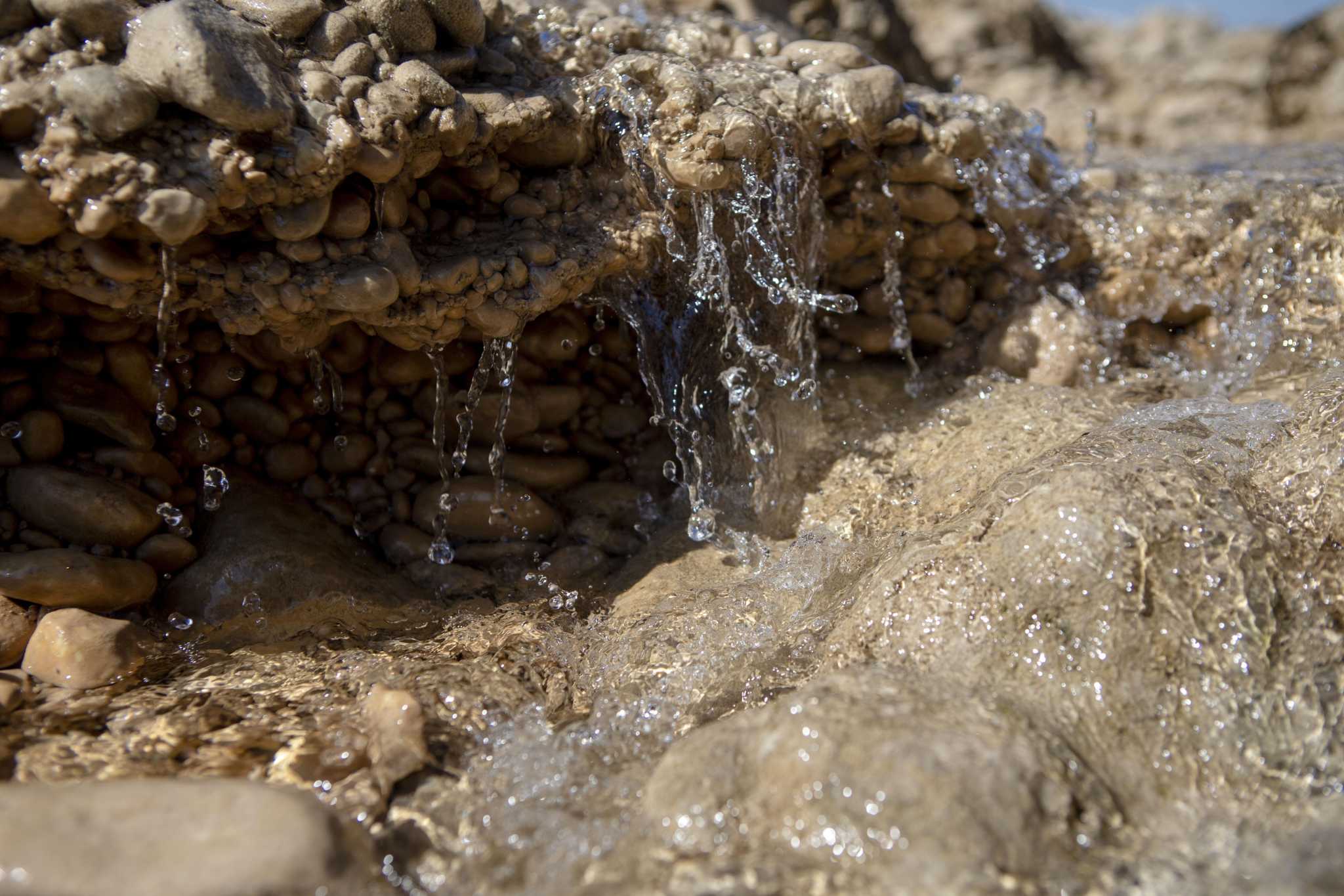 Commentary: City has tools to protect the aquifer. Use them - Vimarsana News
