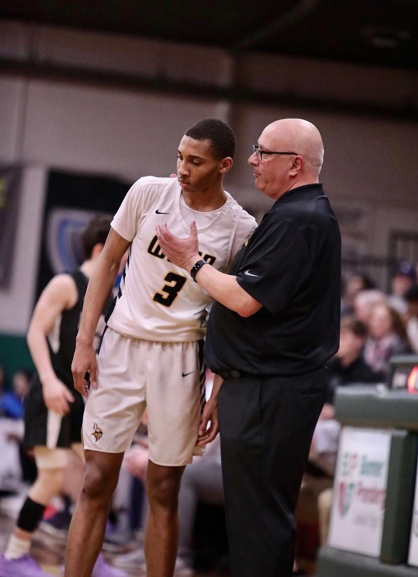 Rahsool Diggins' HS coach supporting UConn men's basketball frosh: 'He's starting to understand' - Vimarsana News