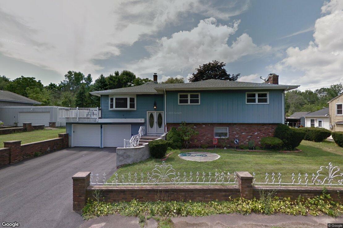 What were the five most expensive homes sold in Middletown in the last three days? - Vimarsana News