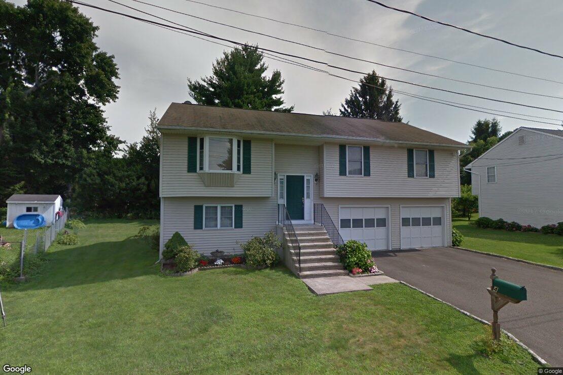 Singlefamily home sells for 350,000 in Danbury