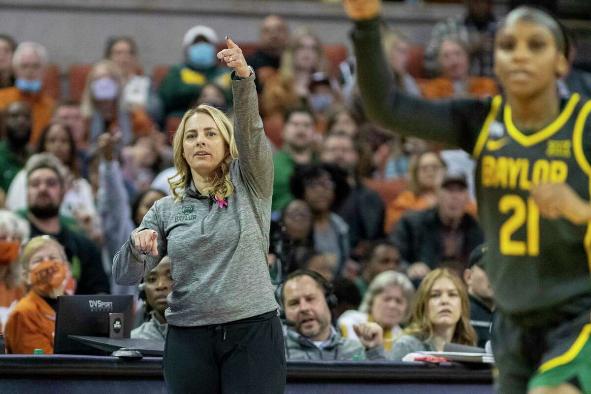 First-year Baylor head coach Nicki Collen did what her predecessor made routine: beat Texas with two wins in a span of three days.