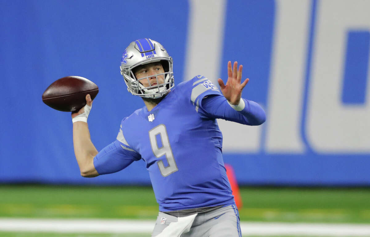 Matthew Stafford #9 of the Detroit Lions drops back to pass during the first quarter of the game against the Minnesota Vikings at Ford Field on January 03, 2021 in Detroit, Michigan. 