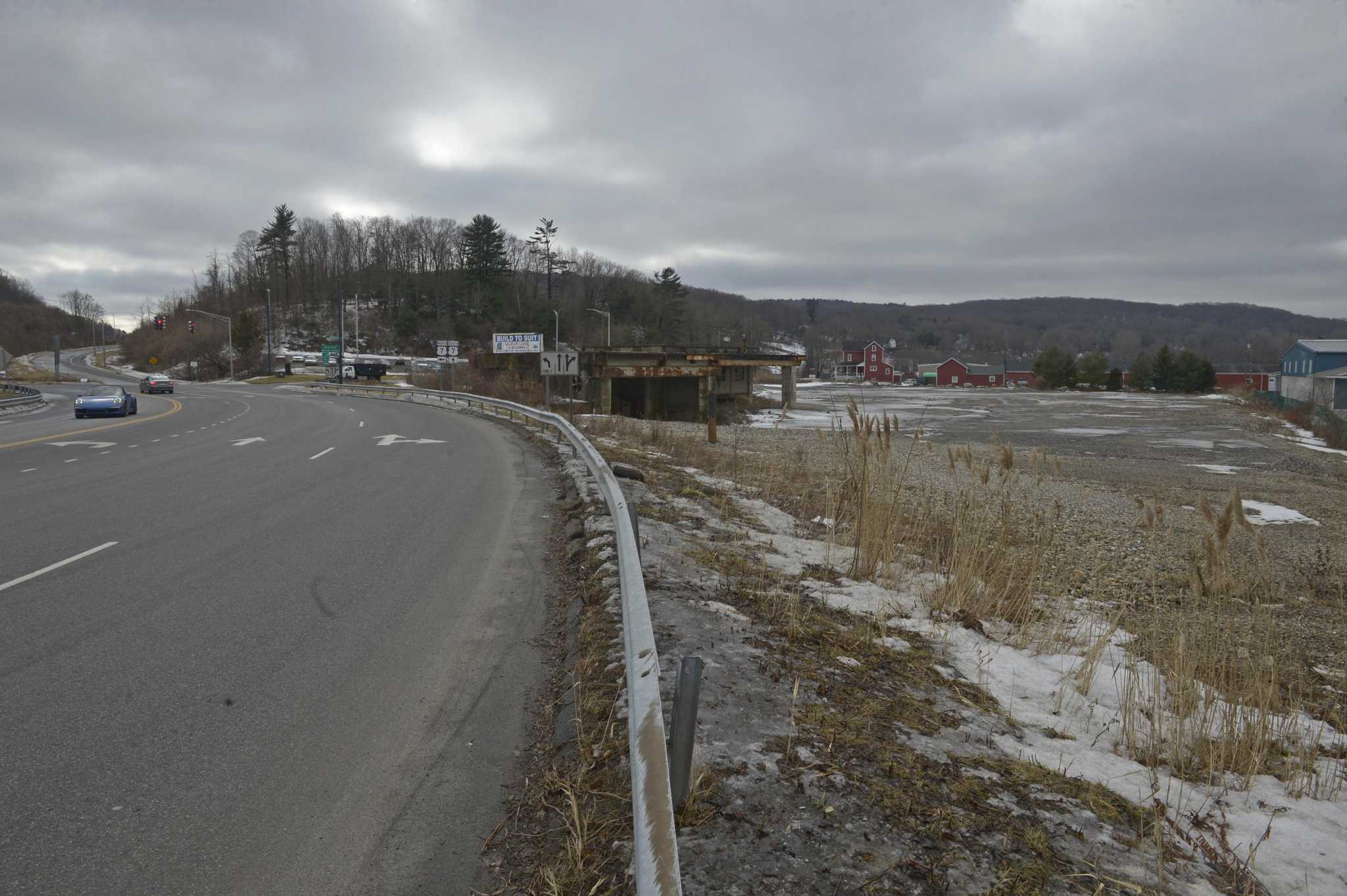 Danbury Health Department gives blessing for Mercedes-Benz dealership near wetlands at Danbury Airport - Vimarsana News