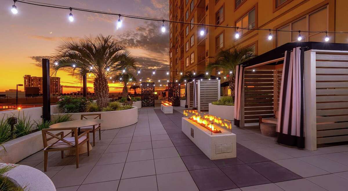 5 Houston Airbnb rentals with cool perks and amenities