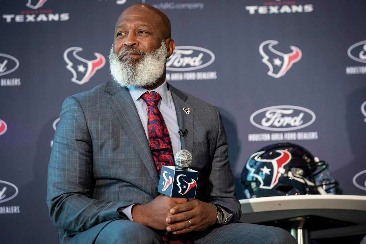 Lovie Smith + Nick Caserio share who is standing out