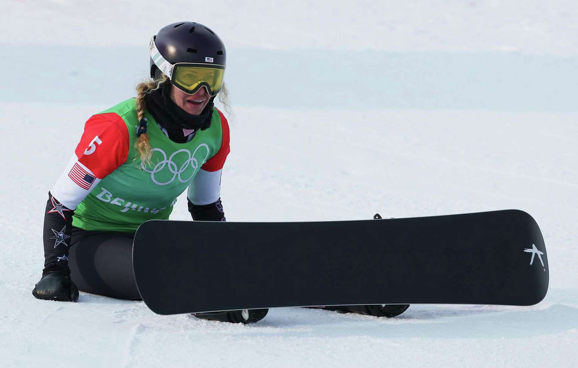 Connecticut native Lindsey Jacobellis wins snowboard cross gold at