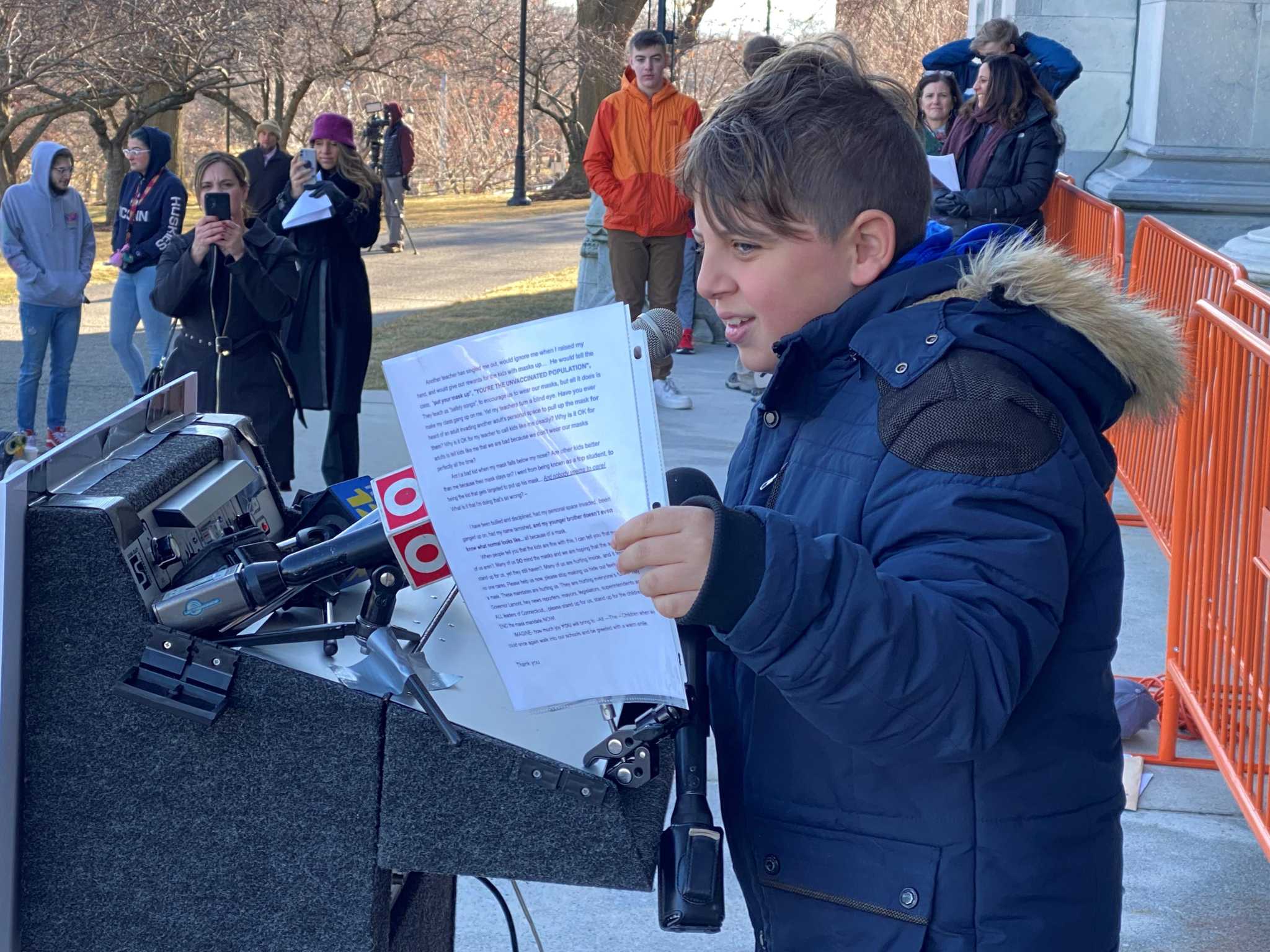 Connecticut students protest at Capitol over school masks - Vimarsana News