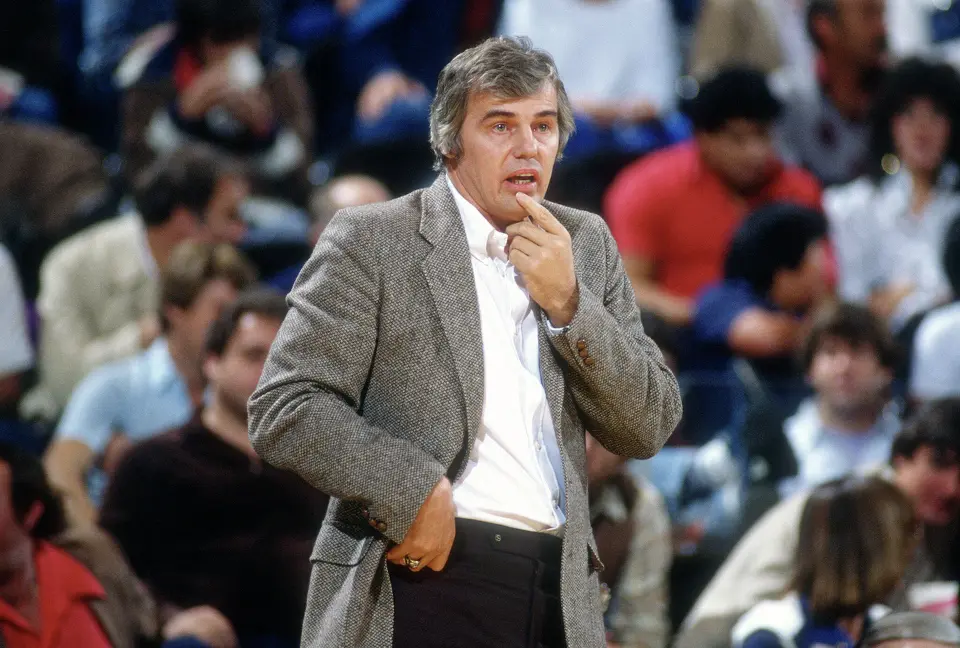 UNSPECIFIED - CIRCA 1977: Head coach Doug Moe of the San Antonio Spurs looks on during an NBA basketball game circa 1977. Moe coached the Spurs from 1976-80. (Photo by Focus on Sport/Getty Images)