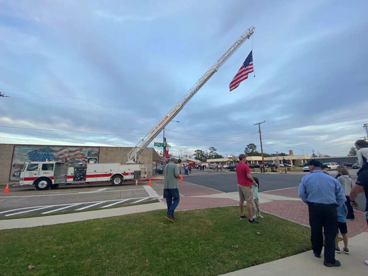 Nederland donates ladder truck to LIT fire academy