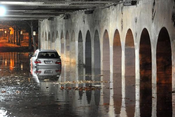 Hundreds Of Thousands In The Dark In Superstorm Sandy's Wake ...