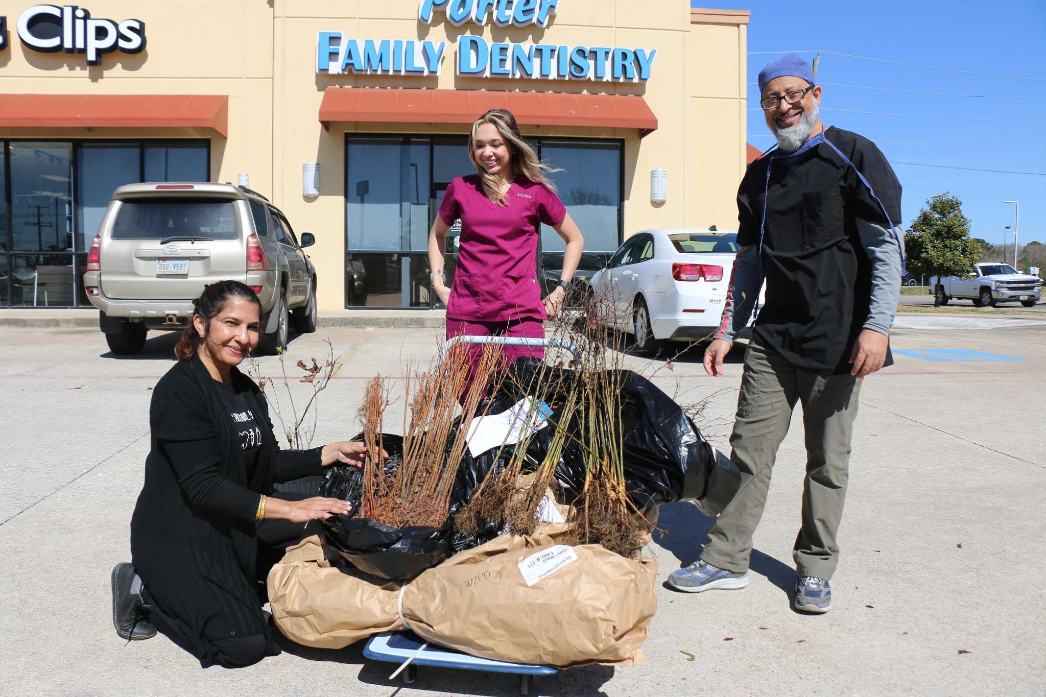Porter dentist leading reforestation efforts for community - Vimarsana News