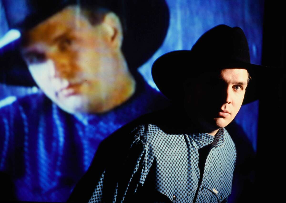 Top 10 Garth Brooks albums Garth Brooks is one of country music’s most famous artists. The singer’s first album, “Garth Brooks,” was met with critical and commercial acclaim when it was released in 1989, and followed up with a sophomore effort, “No Fences,” that made him an international country music superstar. Despite taking more than a decade off from releasing new albums in the early 2000s, Brooks has been an incredibly prolific songwriter, having released 16 albums since his debut. But which of these 16 are the best? To determine the best Garth Brooks albums of all time, Stacker analyzed data from Best Ever Albums as of Jan. 31, 2022. Overall rank is determined by calculating the aggregate position of each album from more than 38,000 different top albums charts. The 38,000 charts referenced are a blend of charts from publications like Rolling Stone, New Music Express, Stereogum, and The Quietus, and people’s personal charts. In theory, the more charts that an album has appeared on and the higher its rank score, the better it will be. Only solo studio albums were considered, meaning no live albums, shared billings, or compilations. Click through for a look at Garth Brooks’ best albums, and how they fit into his oeuvre and career. You may also like: Successful U.S. companies started by immigrants