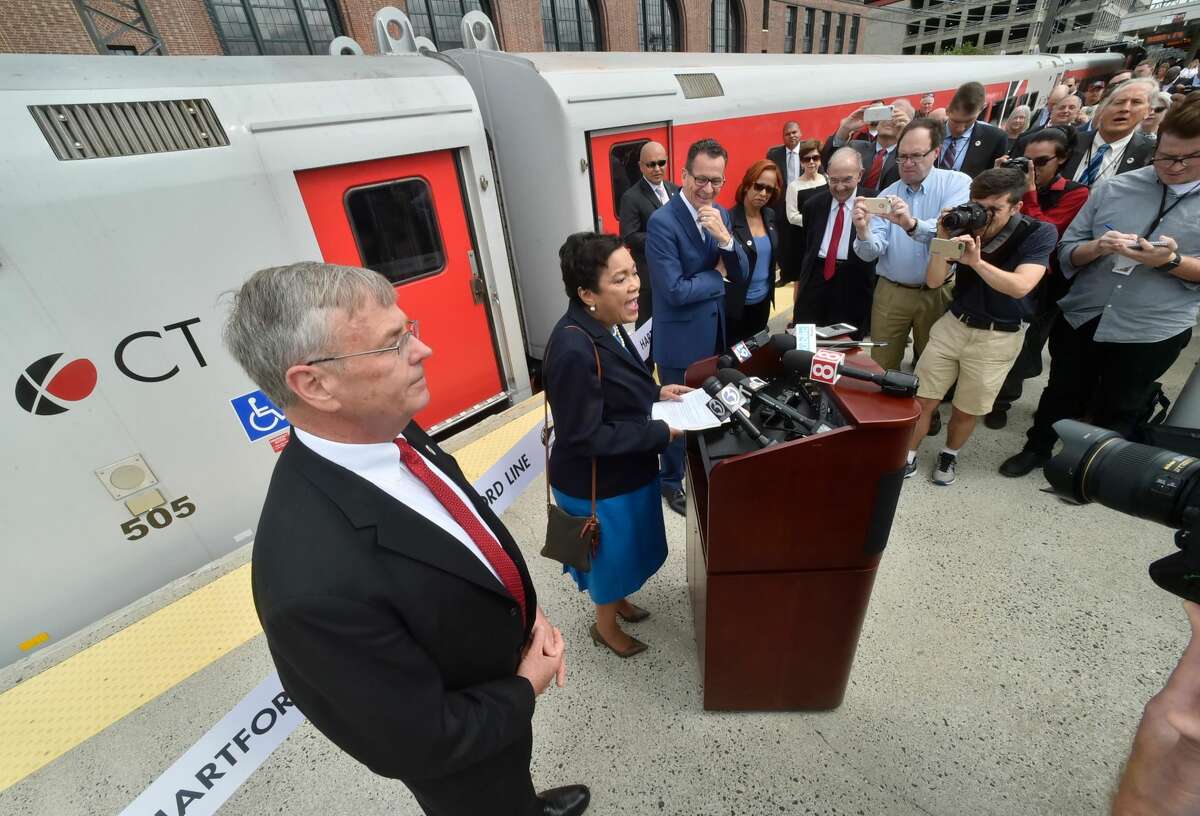 The new CTrail Hartford Line Connecticut Rail commuter service was officially launched in June with frequent train service between New Haven, Hartford and Springfield. The main ceremony took place at Hartford's Union Station with a preliminary ribbon-cutting ceremony in New Haven.