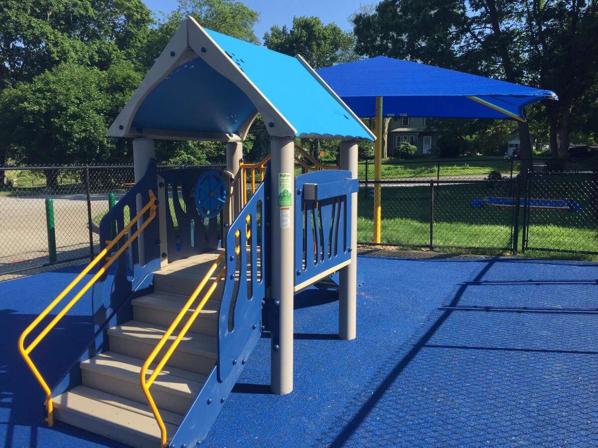 New daycare facility opens in West Hartford
