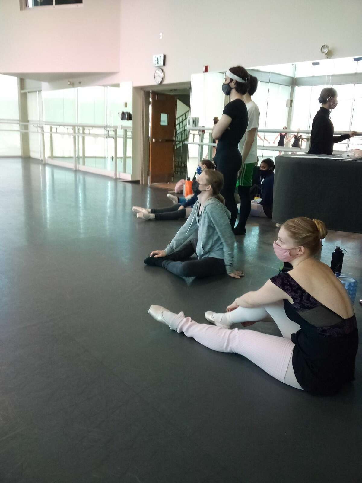 Torrington’s Nutmeg Conservatory ballet students thrive in ‘bubble