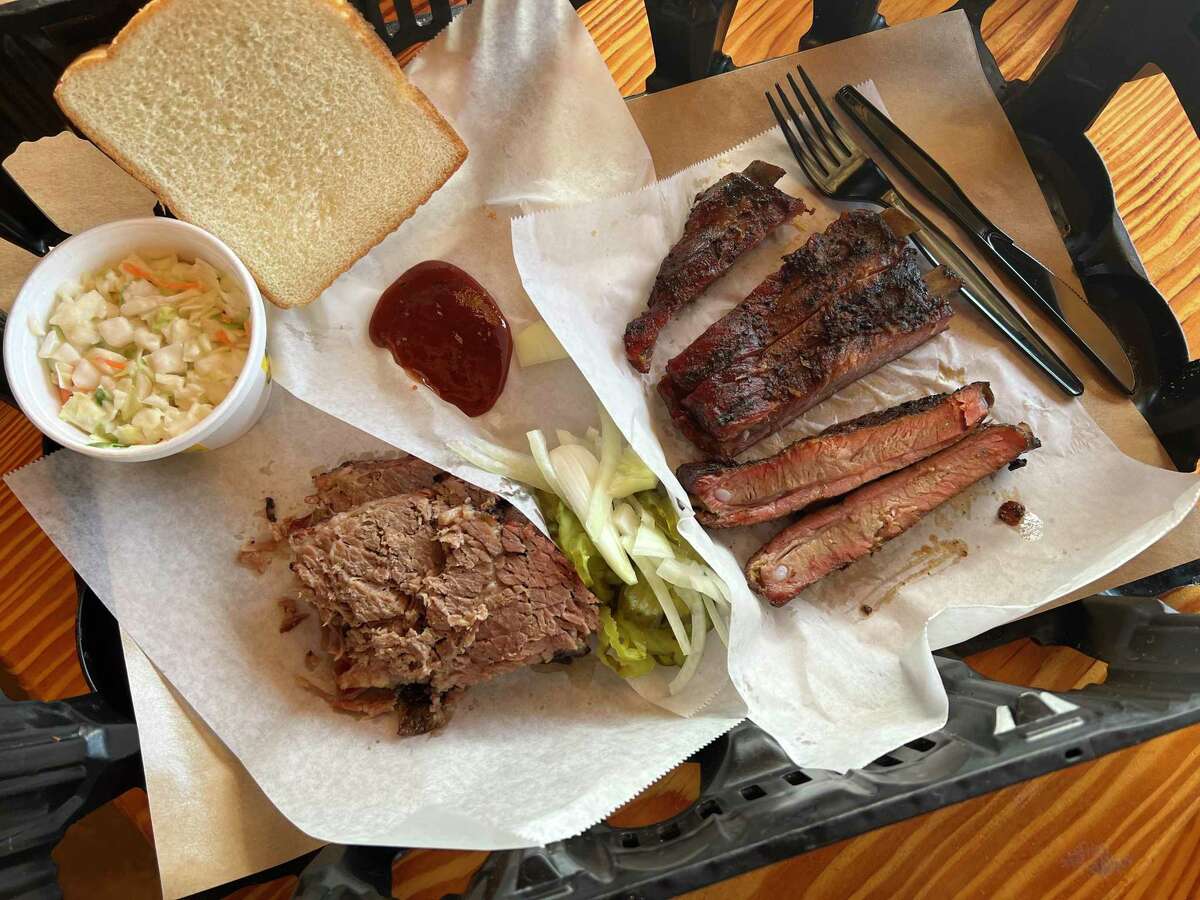 The same brisket, ribs and coleslaw lunch at Rudy’s cost $17.90.
