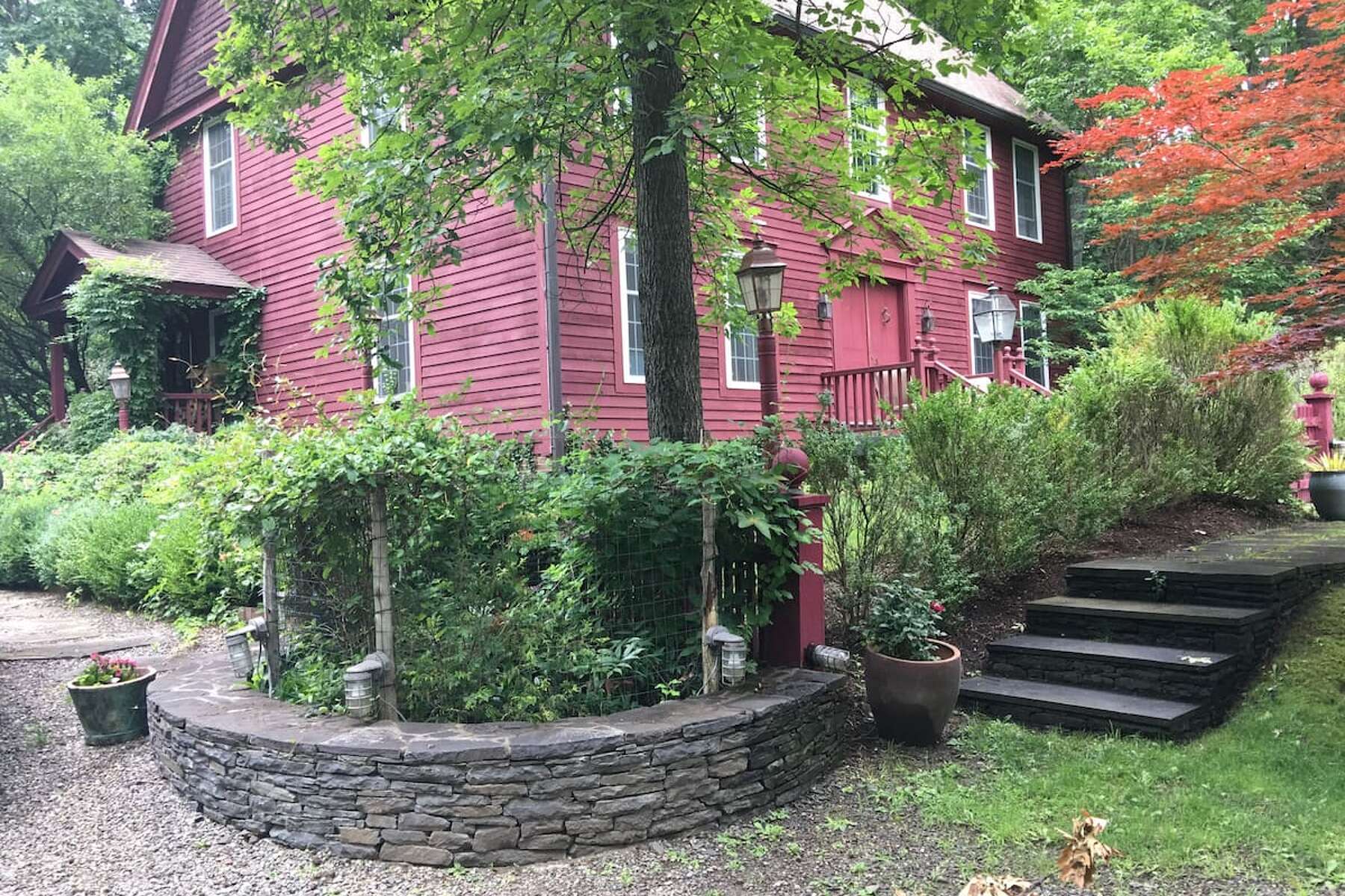 $278 million short-term rental market in Hudson Valley, a 99% jump