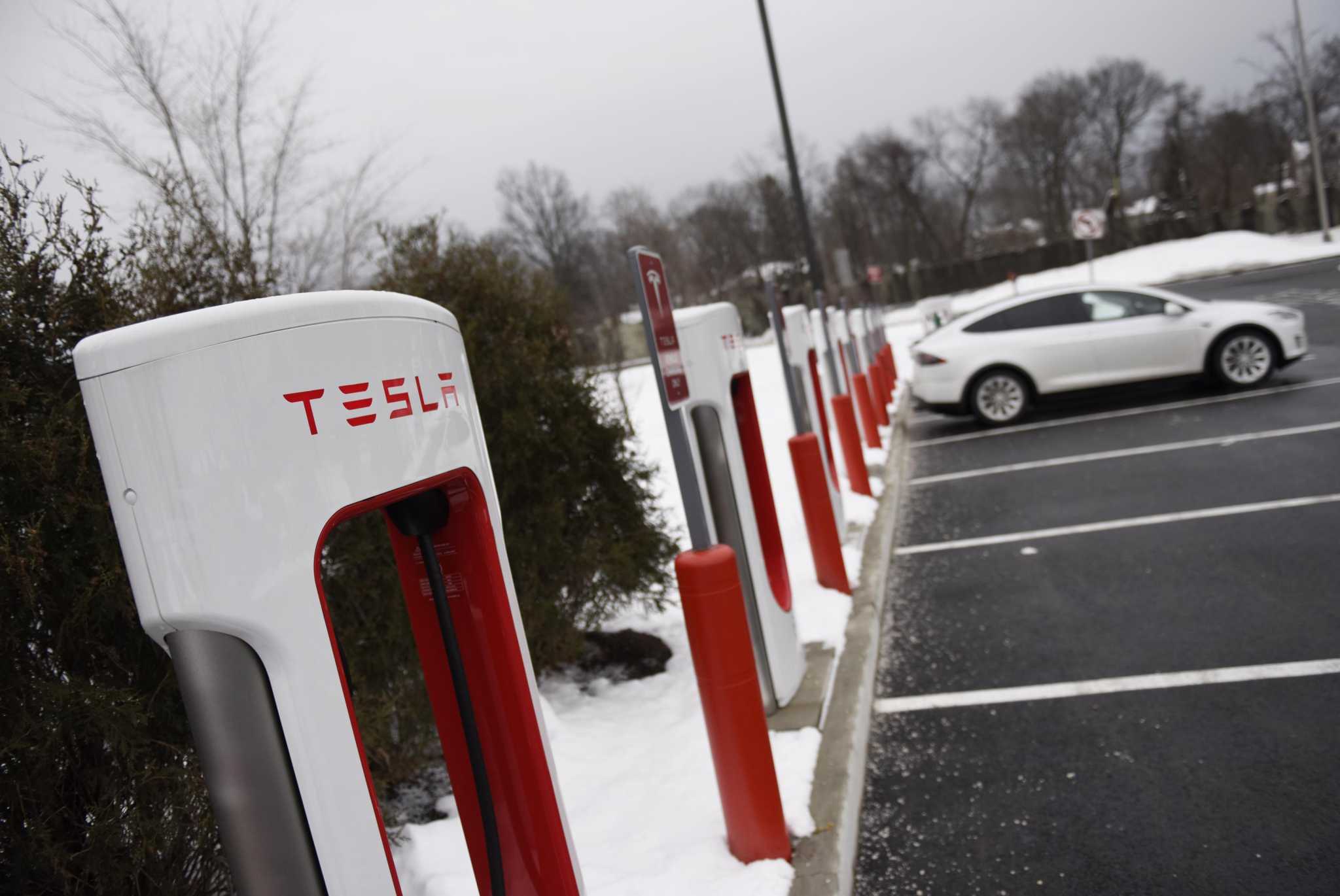 Connecticut offering residents up to $1,000 to install EV chargers. Here's where to find out more - Vimarsana News