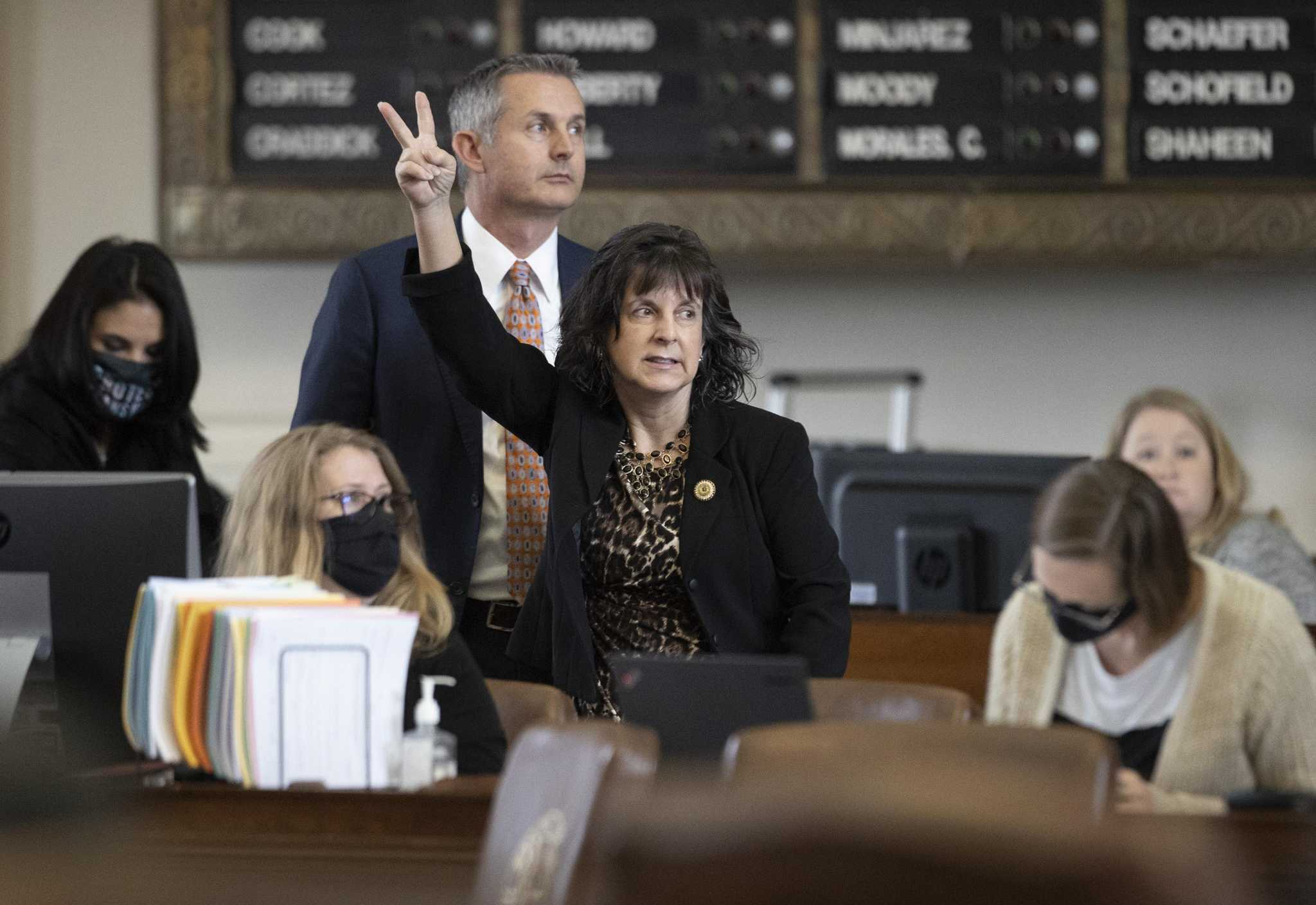 Two Republican legislators face familiar foes in suburban Houston-area districts - Vimarsana News