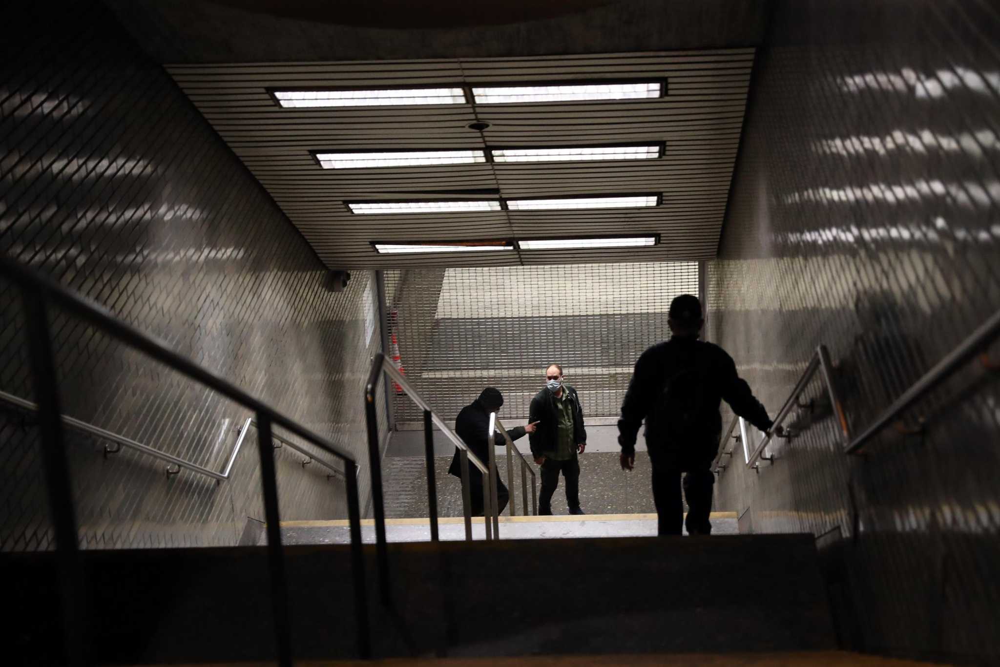 After a deadly shooting, BART's police chief says he wants to make the transit system the safest in the country — by adding more officers - Vimarsana News