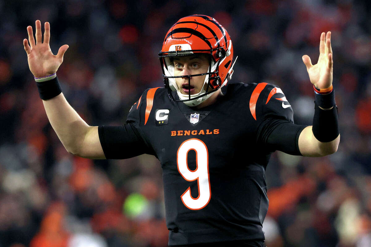 Joe Burrow of the Cincinnati Bengals reacts after a touchdown against the Las Vegas Raiders during the second quarter of the AFC Wild Card playoff game at Paul Brown Stadium on January 15, 2022 in Cincinnati, Ohio.