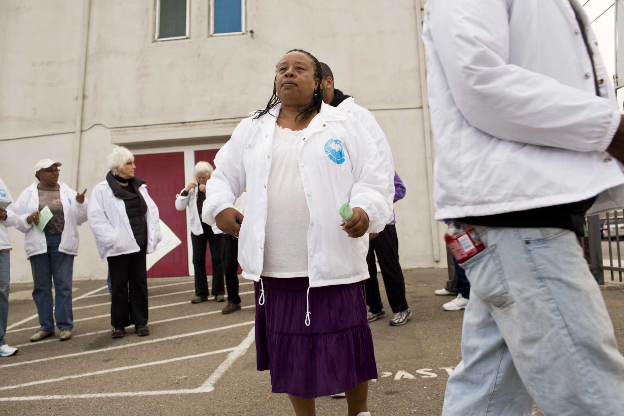 Oakland homicides hit a similar inflection point a decade ago — then violence plummeted. Can it happen again? - Vimarsana News