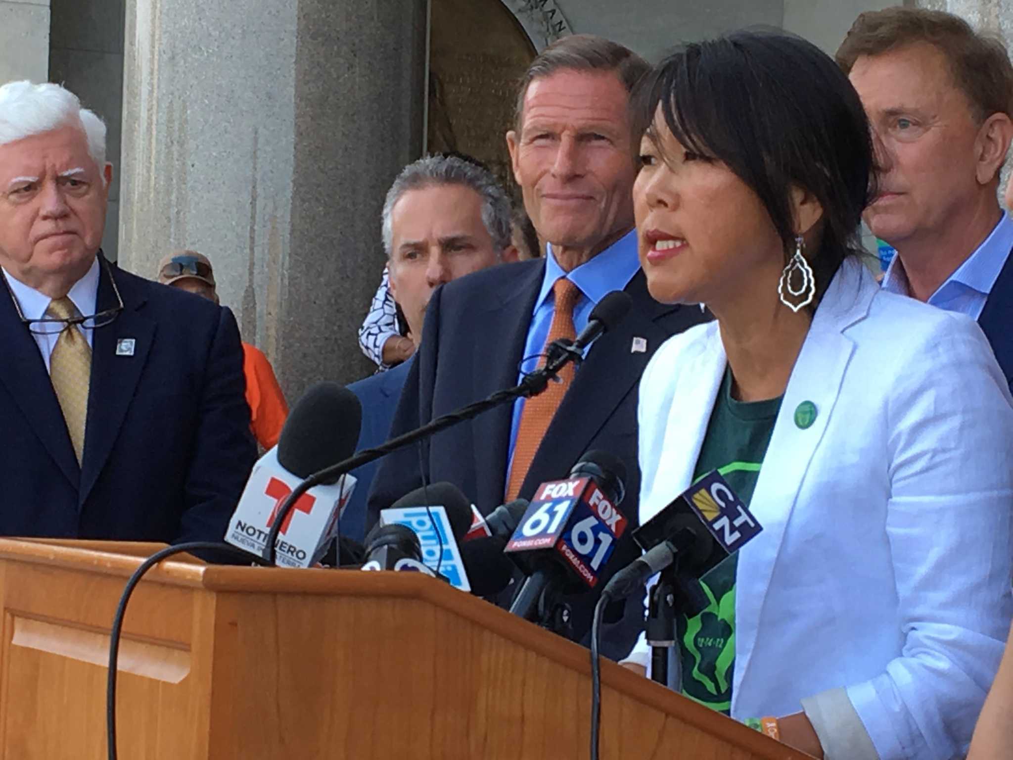 Newtown has been divided on open carry gun rules. Lamont is proposing to ban them. - Vimarsana News