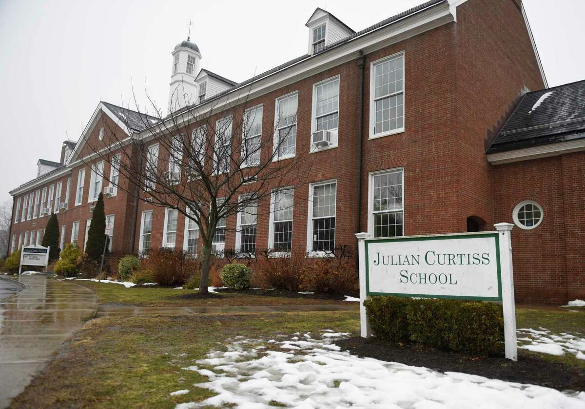 The BET has again split along partisan lines over funding for renovation and expansion at Julian Curtiss School, which is up for a budget vote on April 19.
