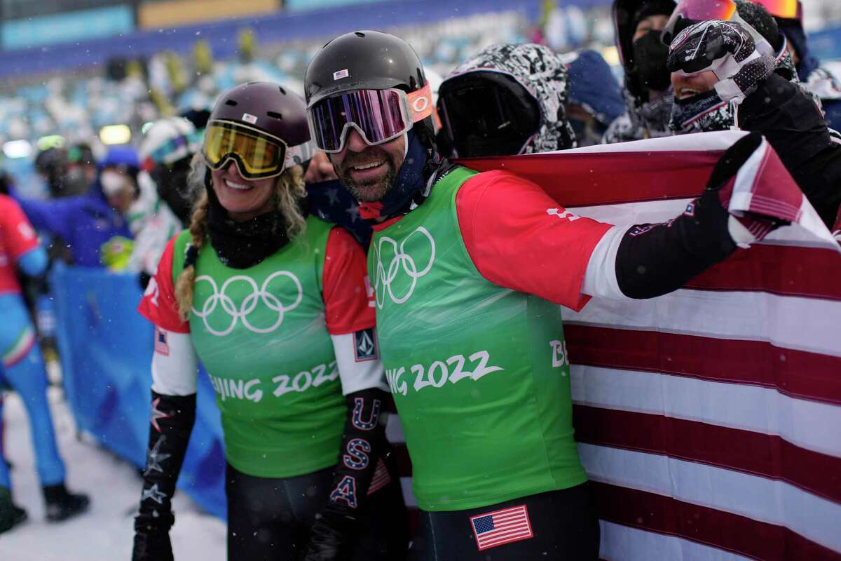 Connecticut native Lindsey Jacobellis wins second gold medal at Beijing