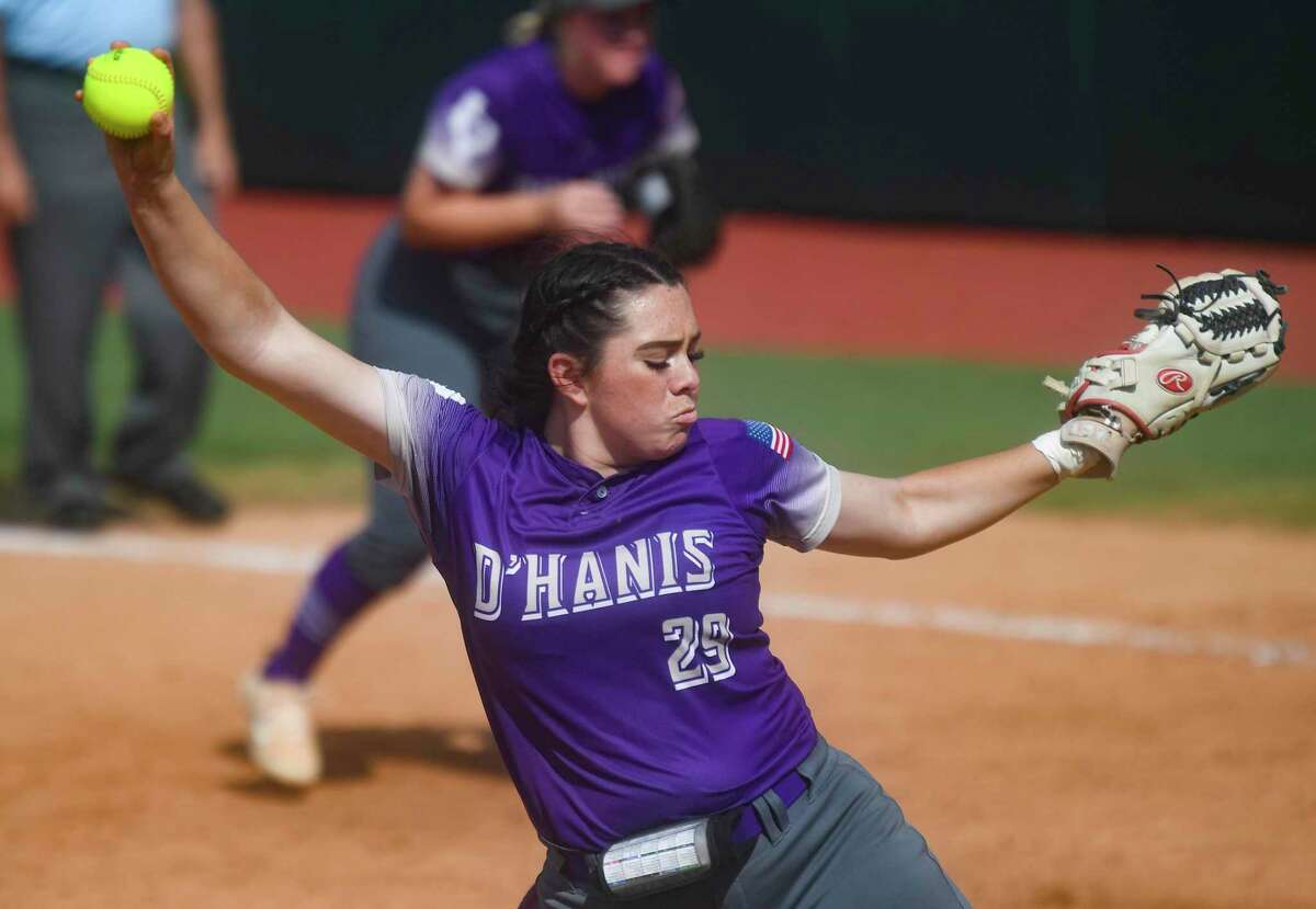 Marissa Santos and D’Hanis hope to add another state championship to the 2019 title. Santos, a senior, was the state championship game MVP when the Cowgirls won in 2019. Last season, the Cowgirls were the 1A runners-up to Dodd City.
