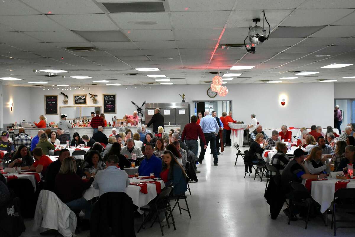 The Big Rapids Eagles hosted a Valentine's blue jean ball evening that featured dinner, dessert, specialty drinks, music and dancing throughout the evening. 