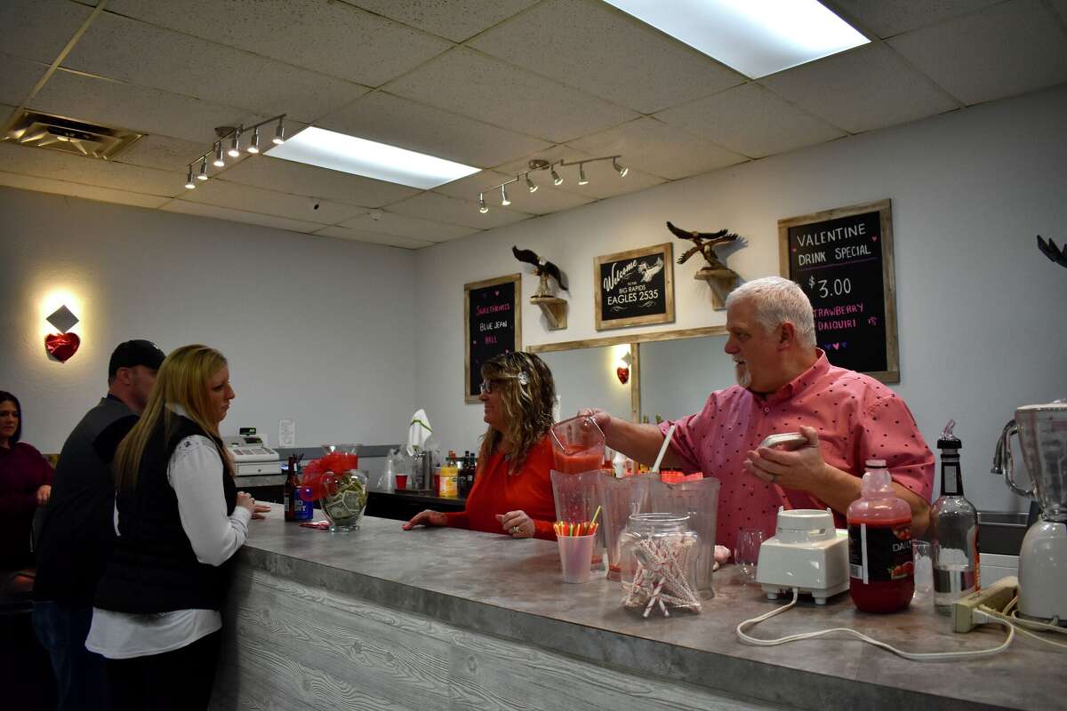 The Big Rapids Eagles hosted a Valentine's blue jean ball evening that featured dinner, dessert, specialty drinks, music and dancing throughout the evening. 