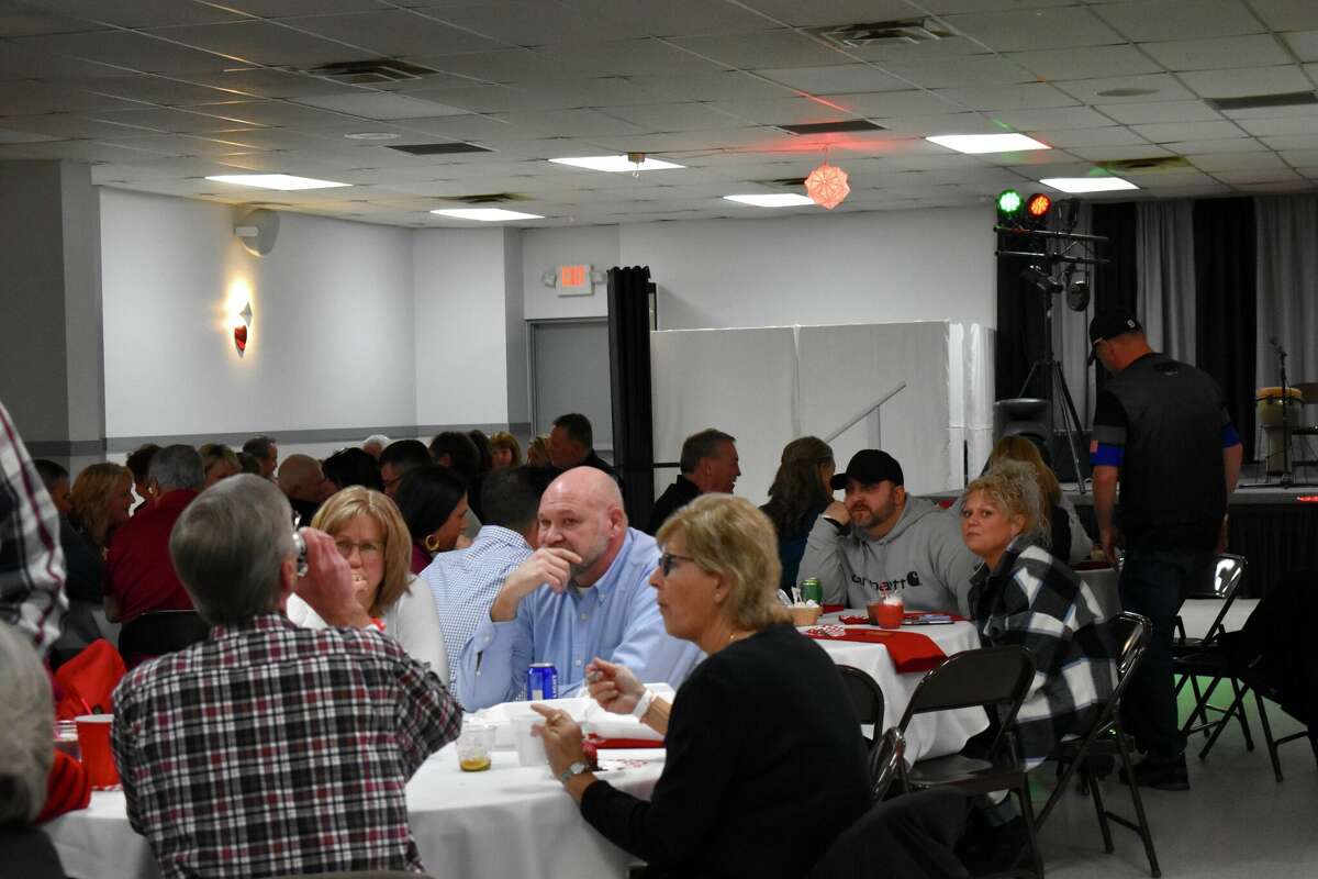 The Big Rapids Eagles hosted a Valentine's blue jean ball evening that featured dinner, dessert, specialty drinks, music and dancing throughout the evening. 