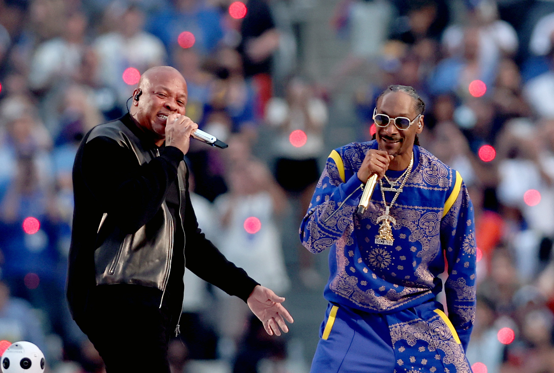 Super Bowl halftime show 2022: Who is performing at Super Bowl 56 in Los  Angeles?