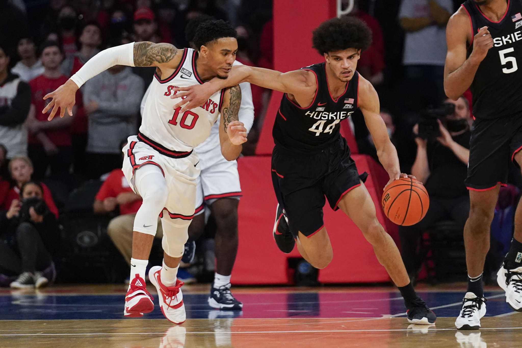 Andre Jackson Throws Out First Pitch as Mets Celebrate UConn's Basketball  Title – NBC Connecticut