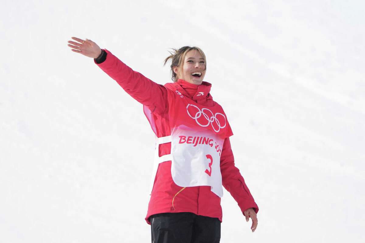 Eileen Gu Takes Silver in Slopestyle - The New York Times