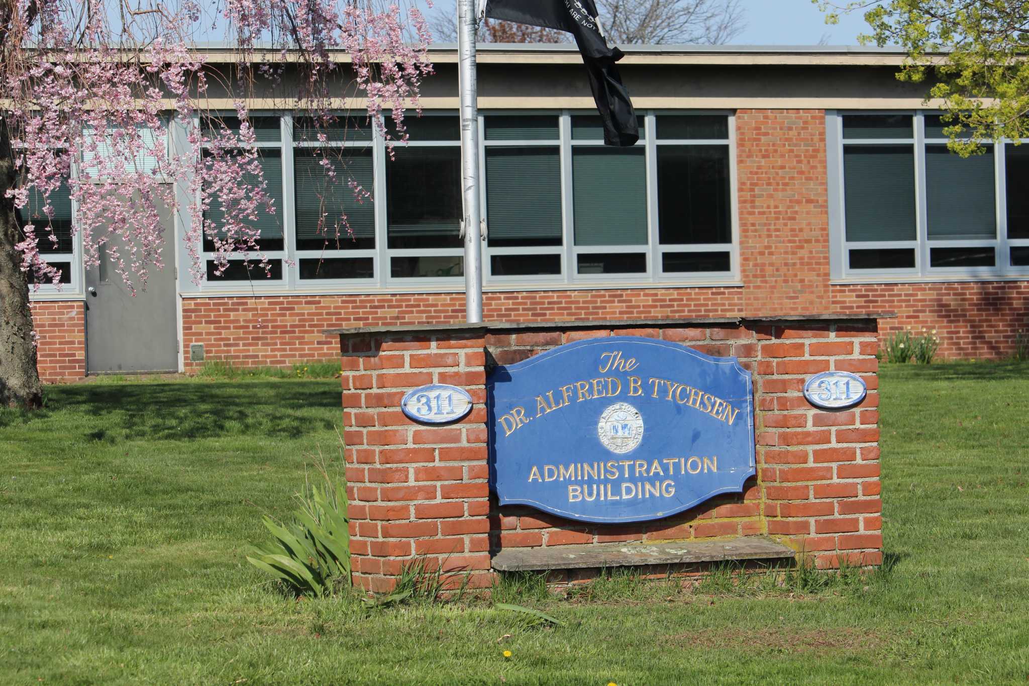 At $251,000, superintendent tops Middletown school earners in 2021, data shows - Vimarsana News